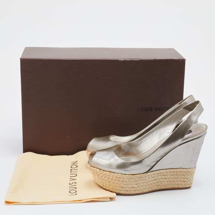 Pre Owned Louis Vuitton Grey Patent Leather Lagoon Espadrilles Platform Wedge Slingback Sandals Size 39