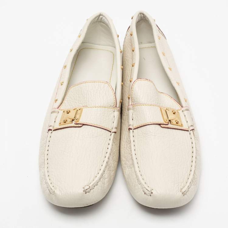 Pre Owned Louis Vuitton Off White Leather S Lock Slip On Loafers Size 40.5