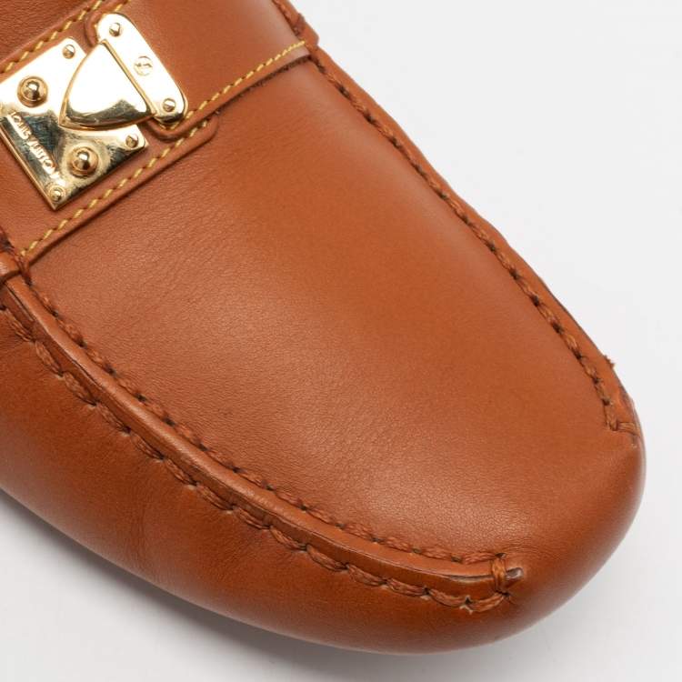 Pre Owned Louis Vuitton Tan Leather S Lock Slip On Loafers Size 40.5