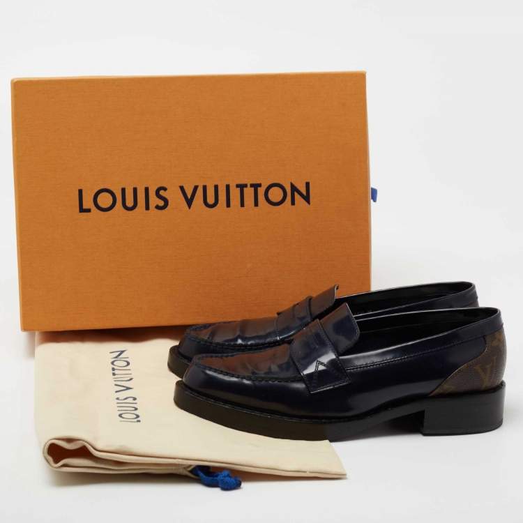 Pre Owned Louis Vuitton Navy Blue/Brown Monogram Canvas And Patent Leather Loafers  Size 37.5 