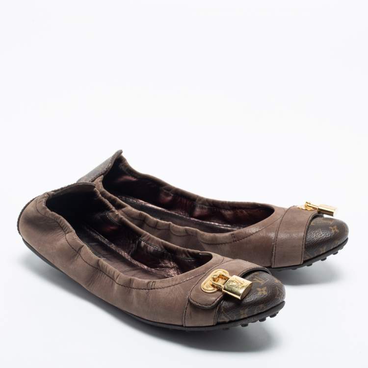 Pre Owned Louis Vuitton Brown Leather And Monogram Canvas Ballet Flats Size 37.5