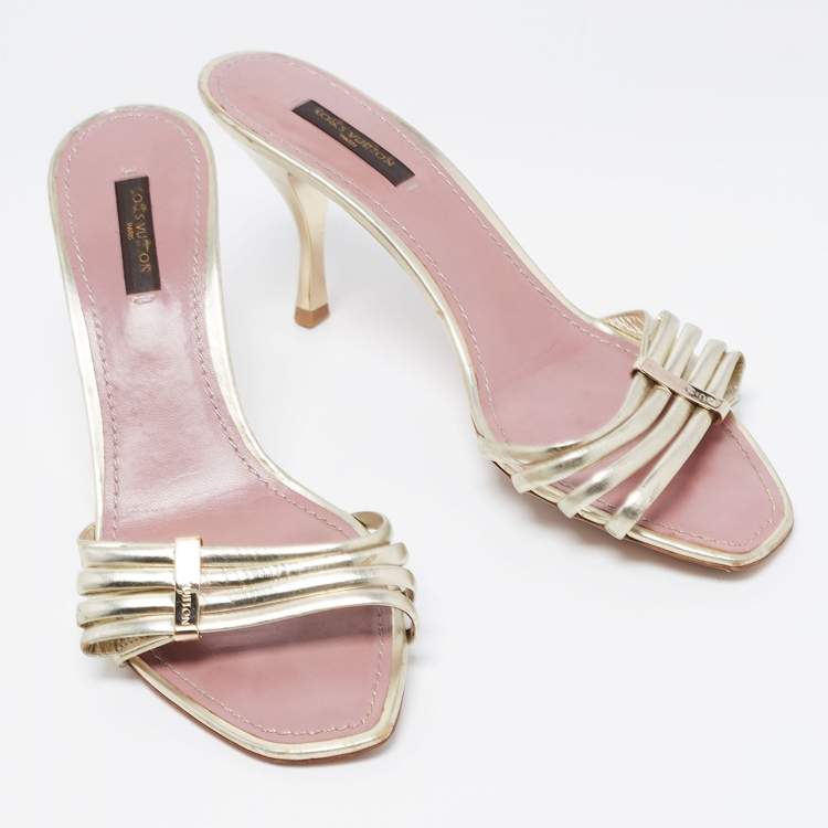 Pre Owned Louis Vuitton Gold Leather Slide Sandals Size 38