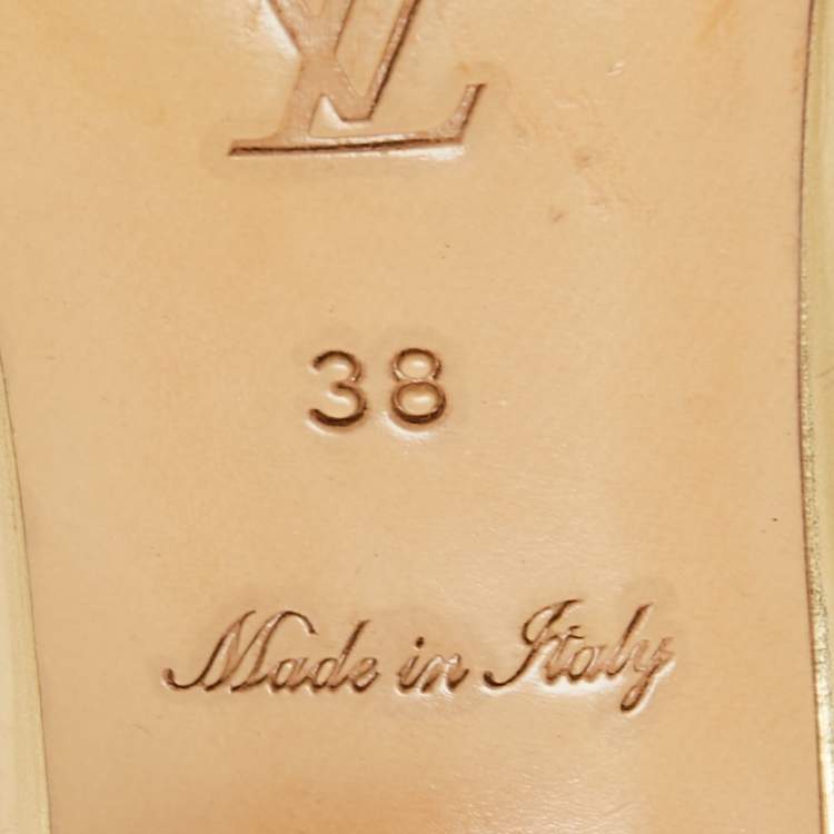 Pre Owned Louis Vuitton Gold  Leather Slide Sandals Size 38 
