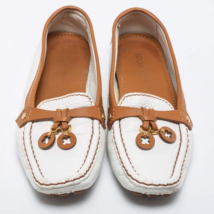 Pre Owned Louis Vuitton White/Brown Leather Slip On Loafers  Size 37