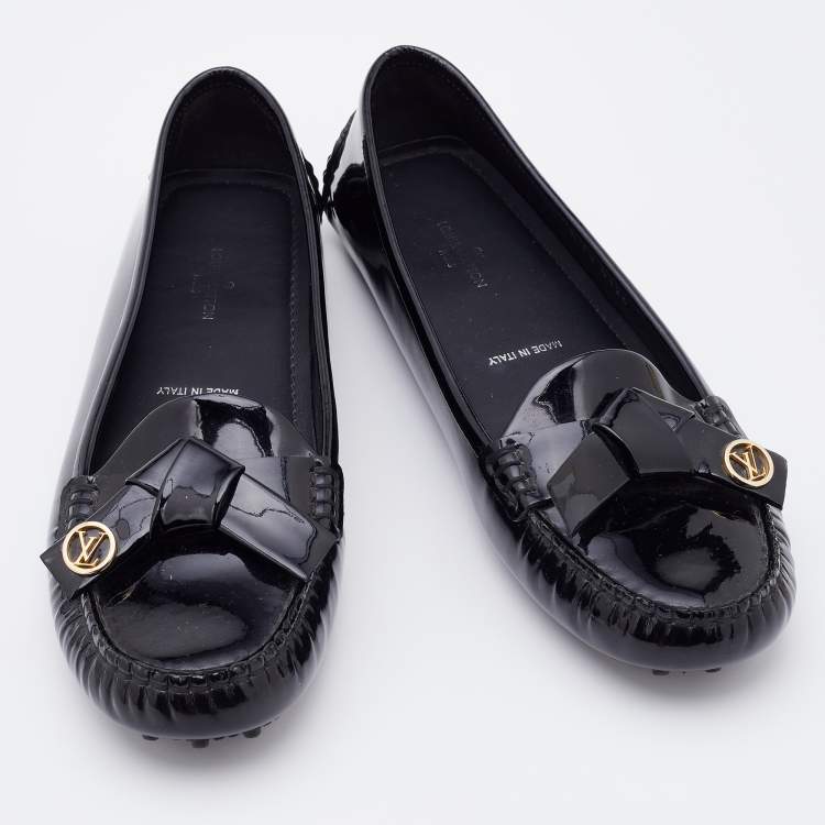 Pre Owned Louis Vuitton Black Patent Leather Slip On Loafers Size 35