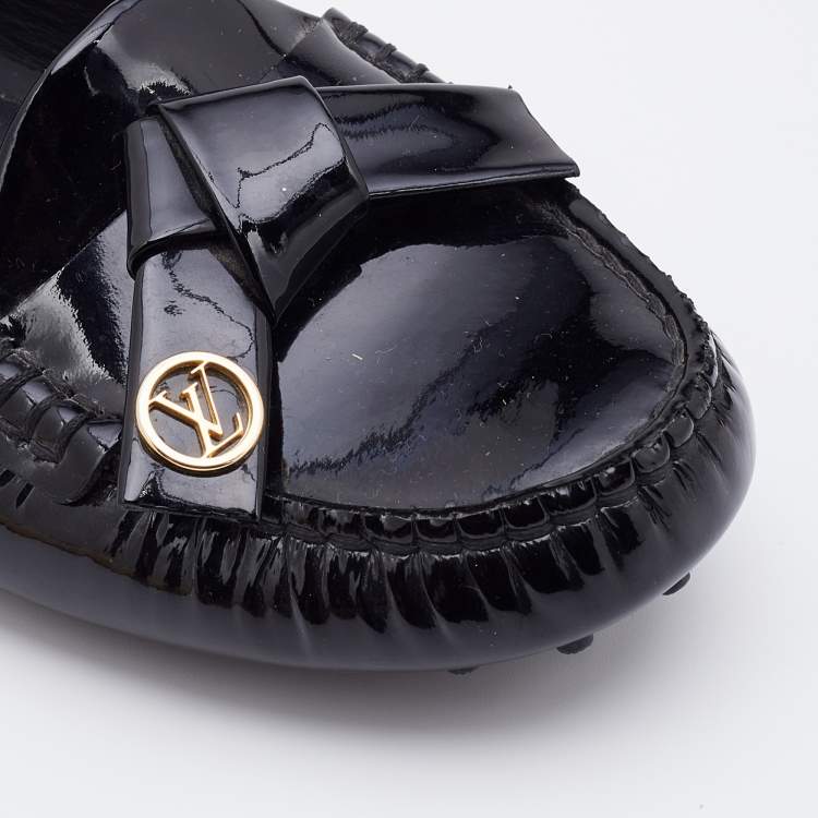 Pre Owned Louis Vuitton Black Patent Leather Slip On Loafers Size 35