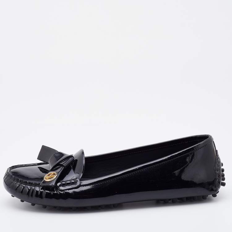 Pre Owned Louis Vuitton Black Patent Leather Slip On Loafers Size 35
