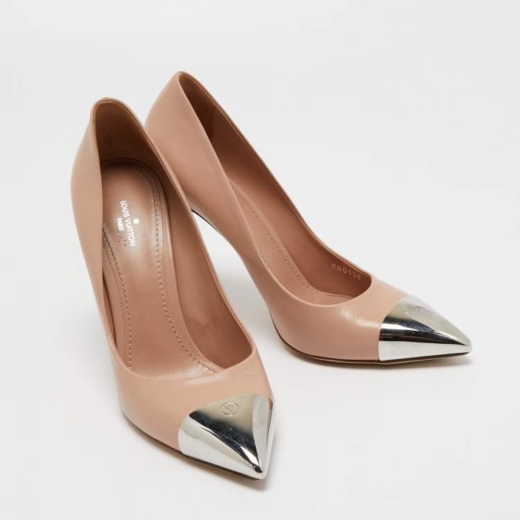 Pre Owned Louis Vuitton Beige Leather Urban Twist Pumps Size 39