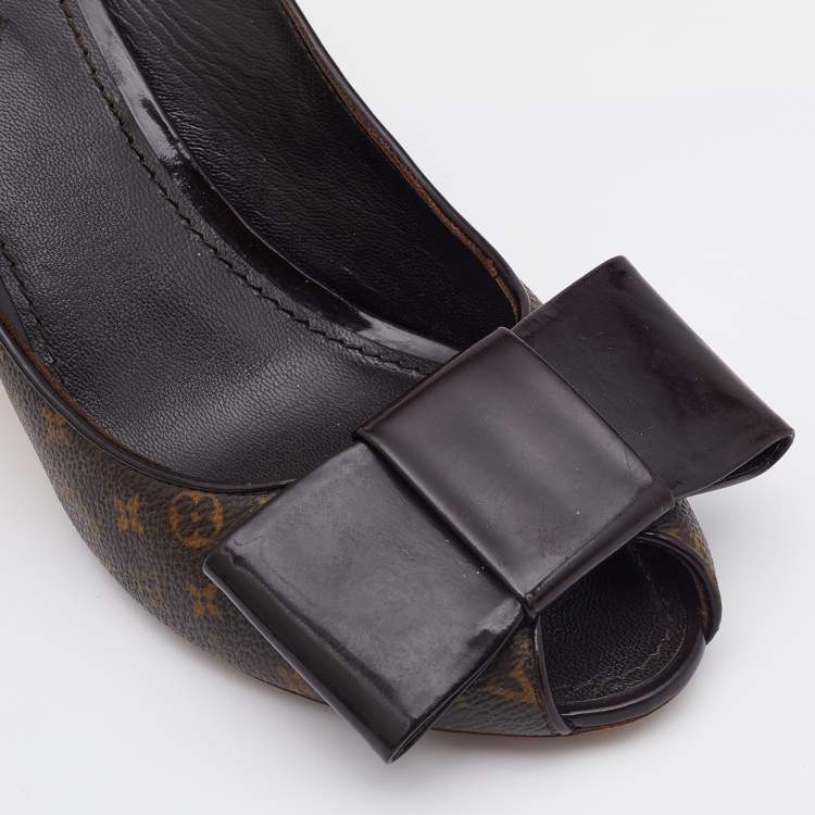 Pre Owned Louis Vuitton Monogram Canvas Rivoli Peep Toe Slingback Pumps Size 40