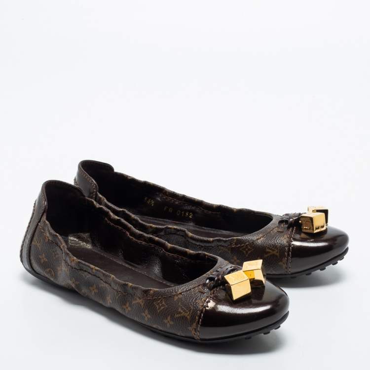 Pre Owned Louis Vuitton Monogram Canvas and Leather Cap-Toe Dice Ballet Flats Size 36.5