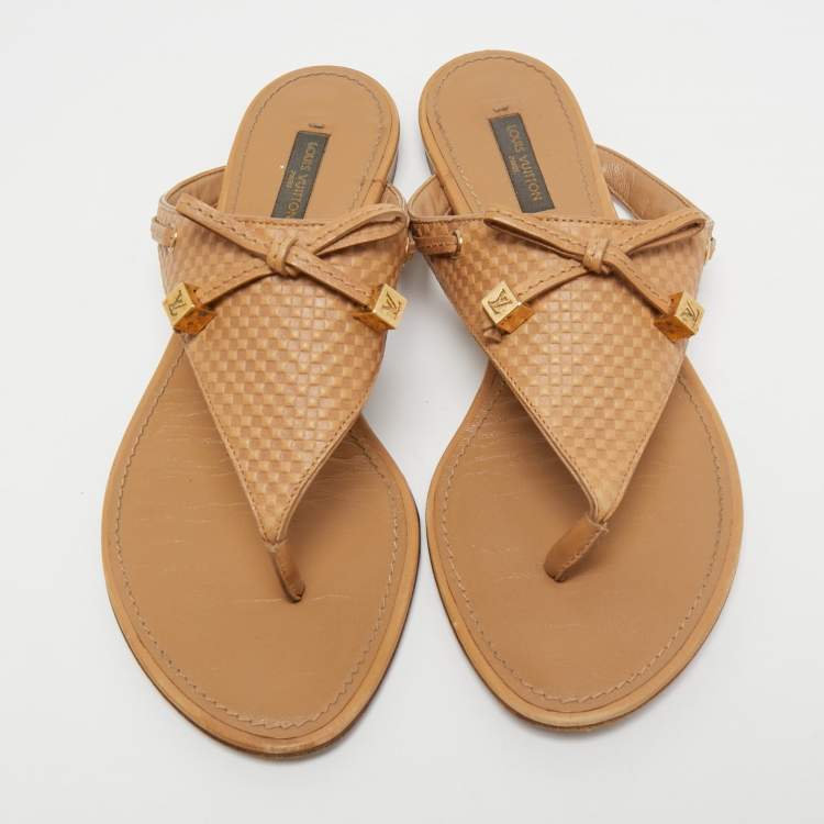 Pre Owned Louis Vuitton Tan Leather Dice Bow Thong Flats Size 38
