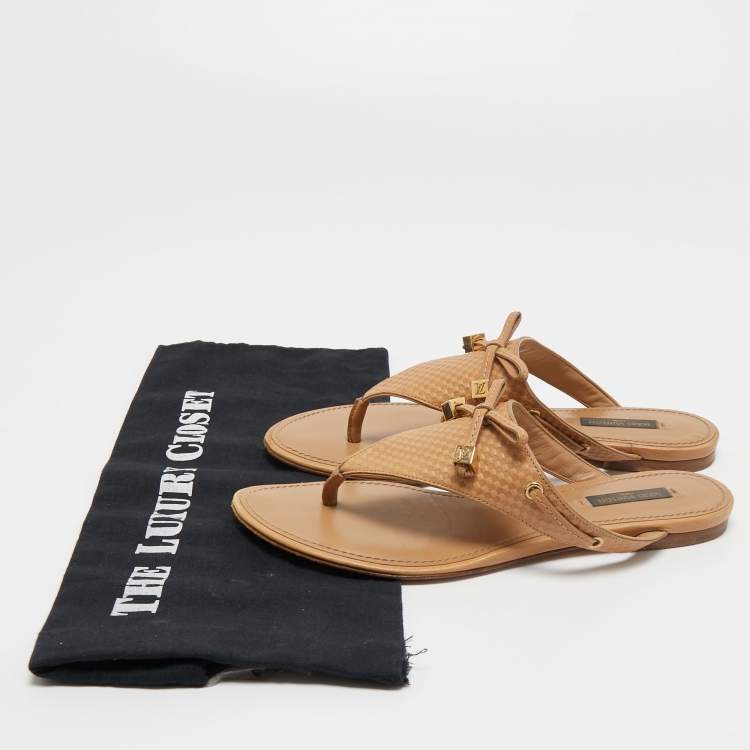 Pre Owned Louis Vuitton Tan Leather Dice Bow Thong Flats Size 38