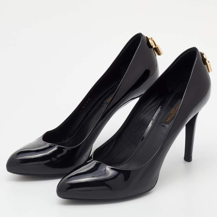 Louis-Vuitton Heels. Size 37 ( US 6.5 ) Super Pretty!