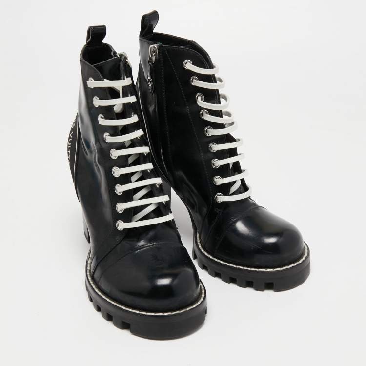 Pre Owned Louis Vuitton Black leather Star Trail Ankle Boots Size 38.5