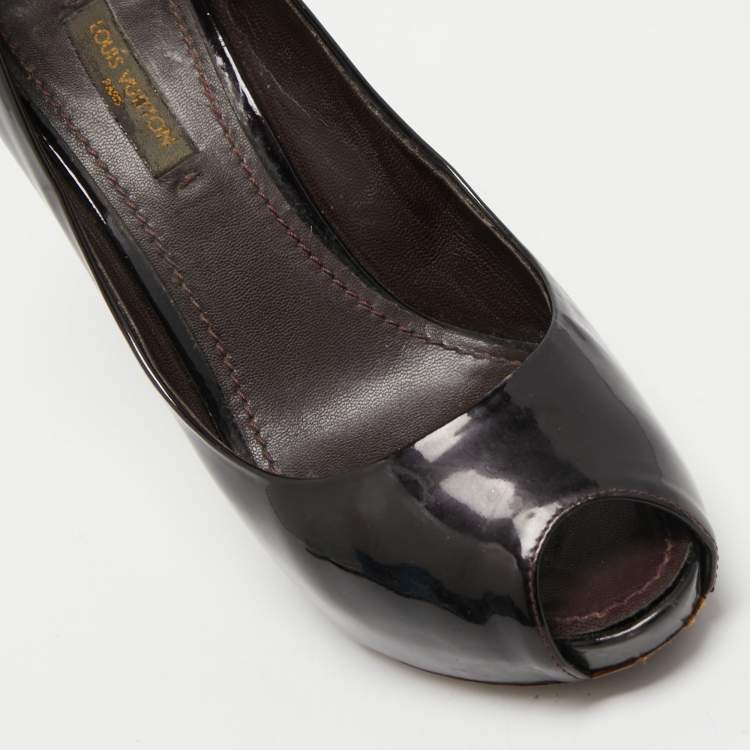 مملوكة مسبقًا Louis Vuitton Burgundy Patent Leather Oh Really! Pumps Size 35