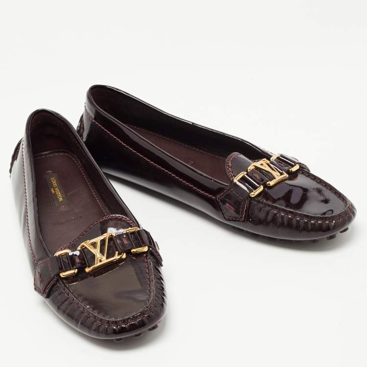 Pre Owned Louis Vuitton Burgundy Patent leather Oxford Loafers Size 39