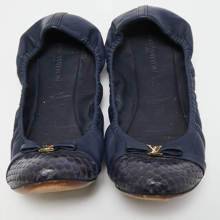 Pre Owned Louis Vuitton Navy Blue Python and Leather Elba Scrunch Ballet Flats Size 38.5