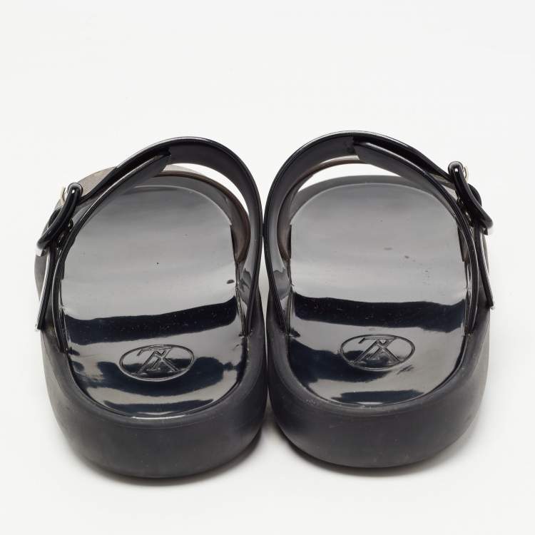 Pre Owned Louis Vuitton Brown/Black Coated Canvas and Rubber Sunbath Flat Sandals Size 39