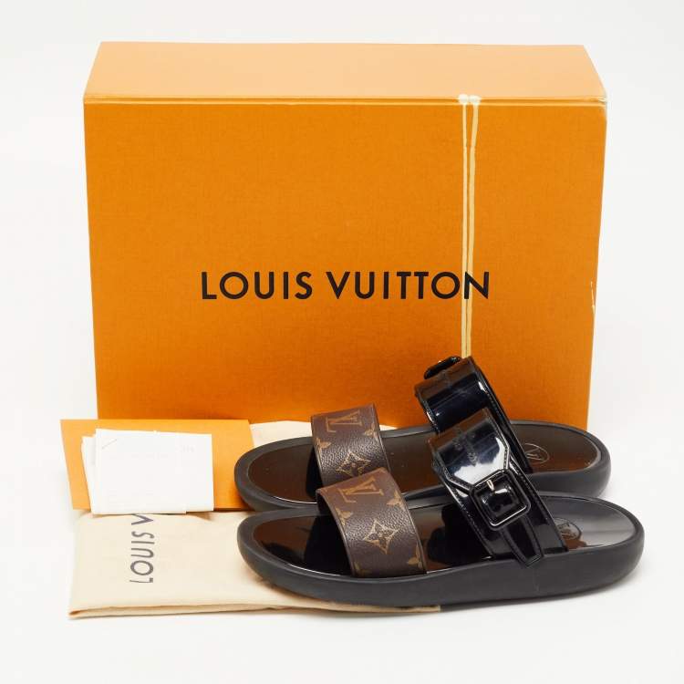 Pre Owned Louis Vuitton Brown/Black Coated Canvas and Rubber Sunbath Flat Sandals Size 39