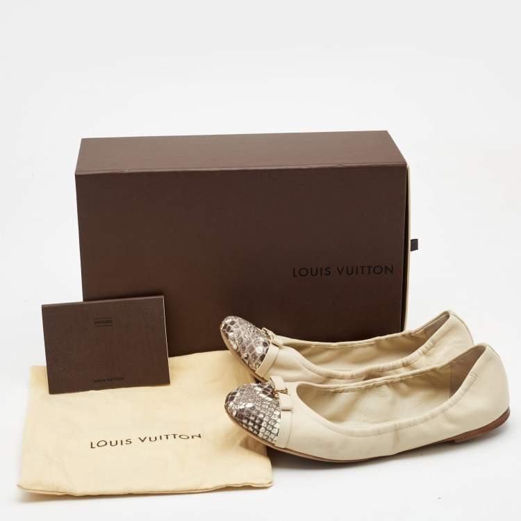 Pre Owned Louis Vuitton White Two Tone Leather And Python Cap Toe Scrunch Ballet Flats Size 38