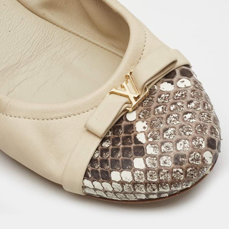 Pre Owned Louis Vuitton White Two Tone Leather And Python Cap Toe Scrunch Ballet Flats Size 38