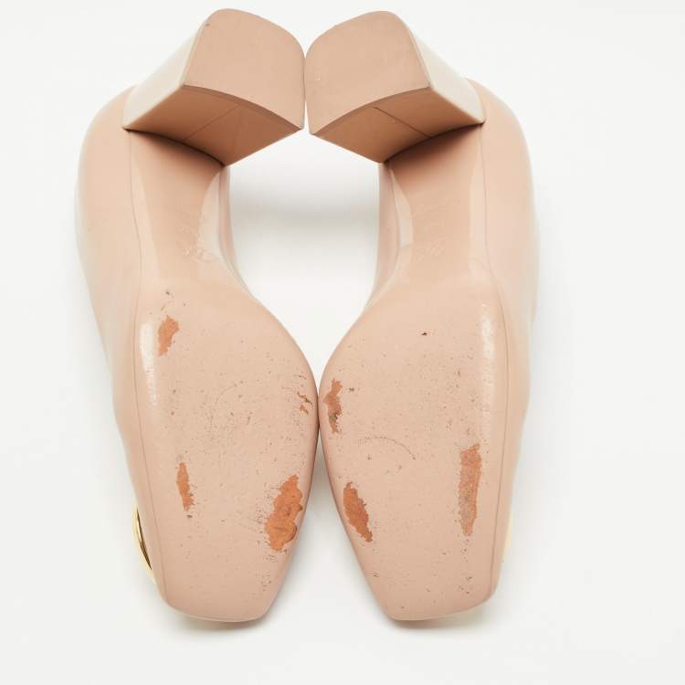 مملوكة مسبقًا Louis Vuitton Beige Patent Leather Madeleine Pumps Size 37.5