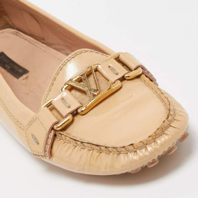 Pre Owned Louis Vuitton Beige Patent Oxford Flats Size 37