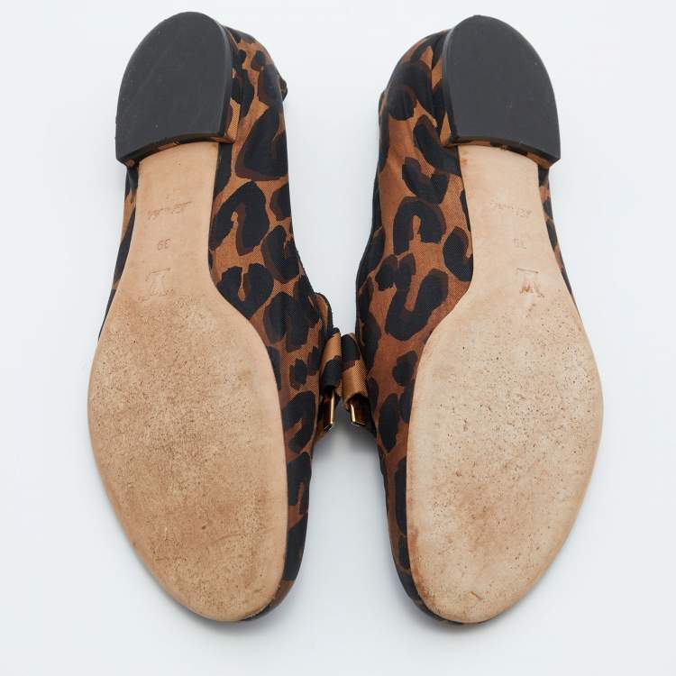 Pre Owned Louis Vuitton Brown Leopard Printed Fabric Bow Detail Smoking Slippers Size 39