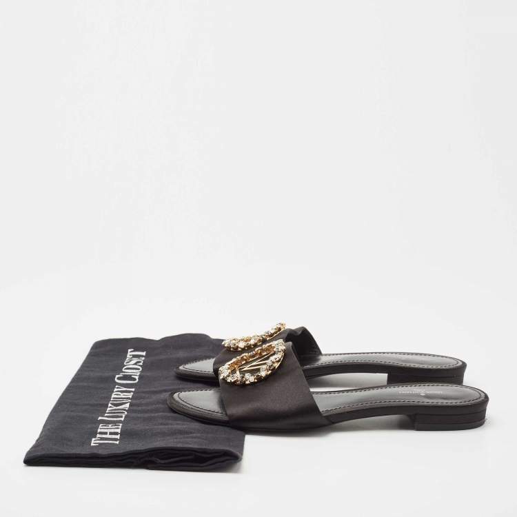 مملوكة مسبقًا Louis Vuitton Black Satin Madeleine Flat Slides Size 36 