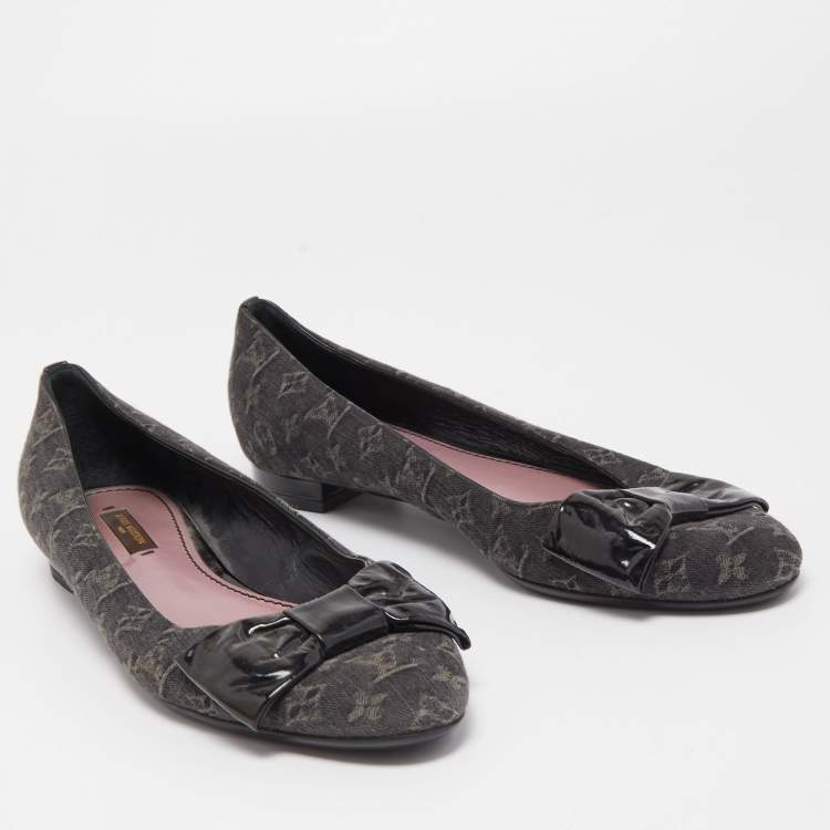 Pre Owned Louis Vuitton Black Monogram Canvas and Patent Leather Bow Ballet Flats Size 37.5