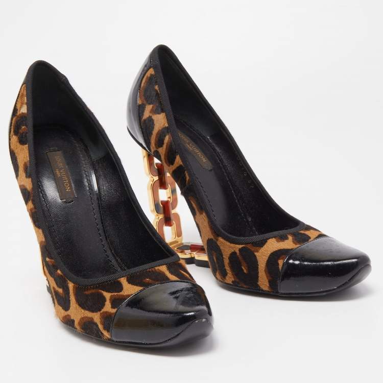 Pre Owned Louis Vuitton Tricolor Leopard Print Calf Hair and Patent Leather Wedge Pumps Size 39