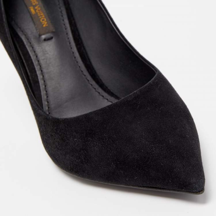 مملوكة مسبقًا Louis Vuitton Black Suede Pointed Toe Pumps Size 36.5