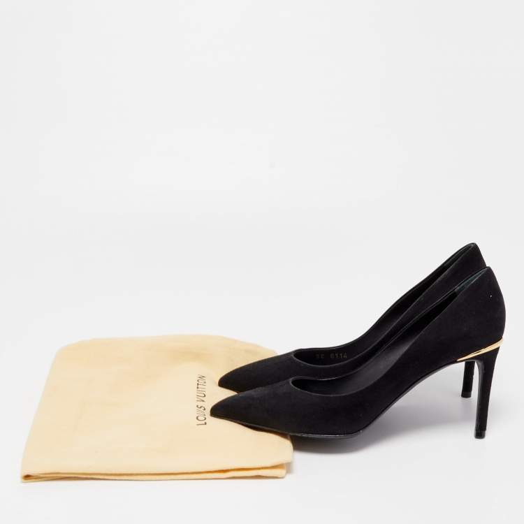مملوكة مسبقًا Louis Vuitton Black Suede Pointed Toe Pumps Size 36.5