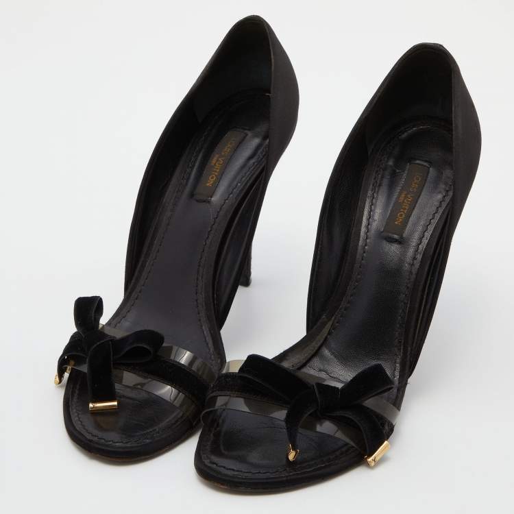 Louis Vuitton Black Logo Bow Heels