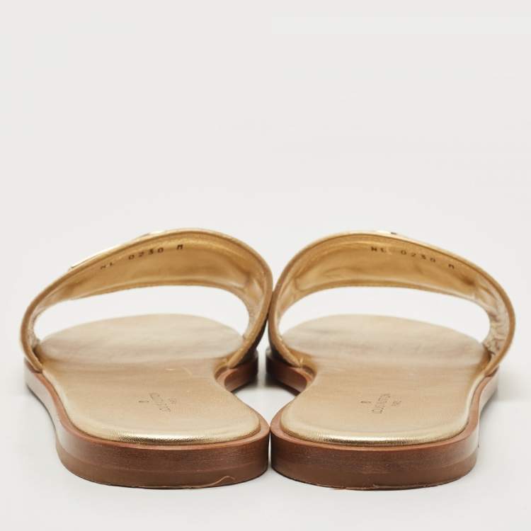 Pre Owned Louis Vuitton Gold Foil Leather Flat Slides Size 38.5