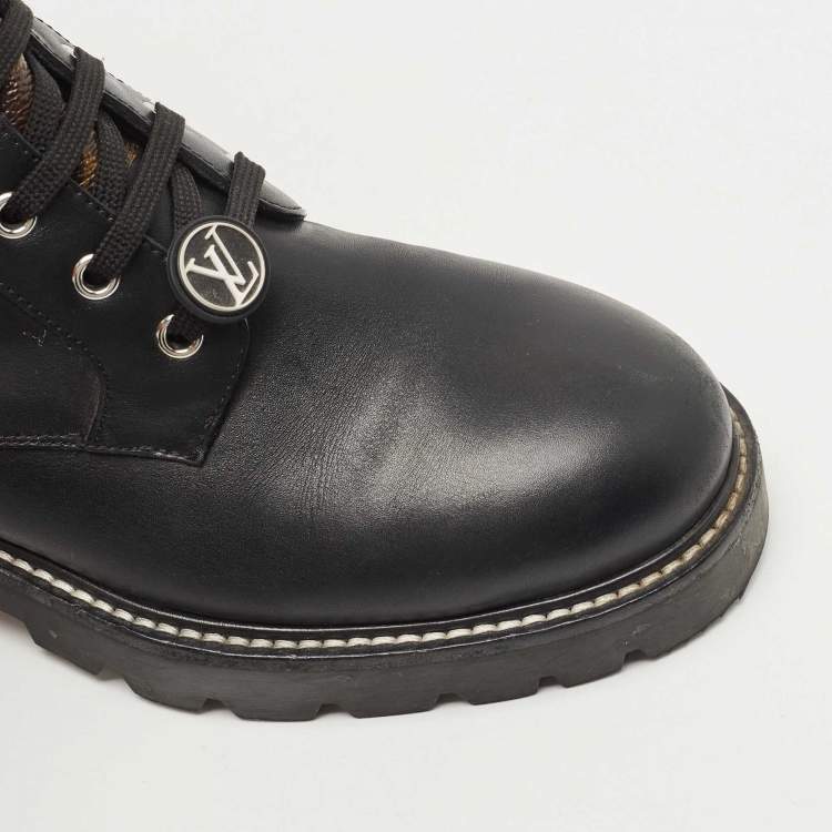 Pre Owned Louis Vuitton Black Leather Wonderland Ranger Ankle Length Combat Boots Size 40