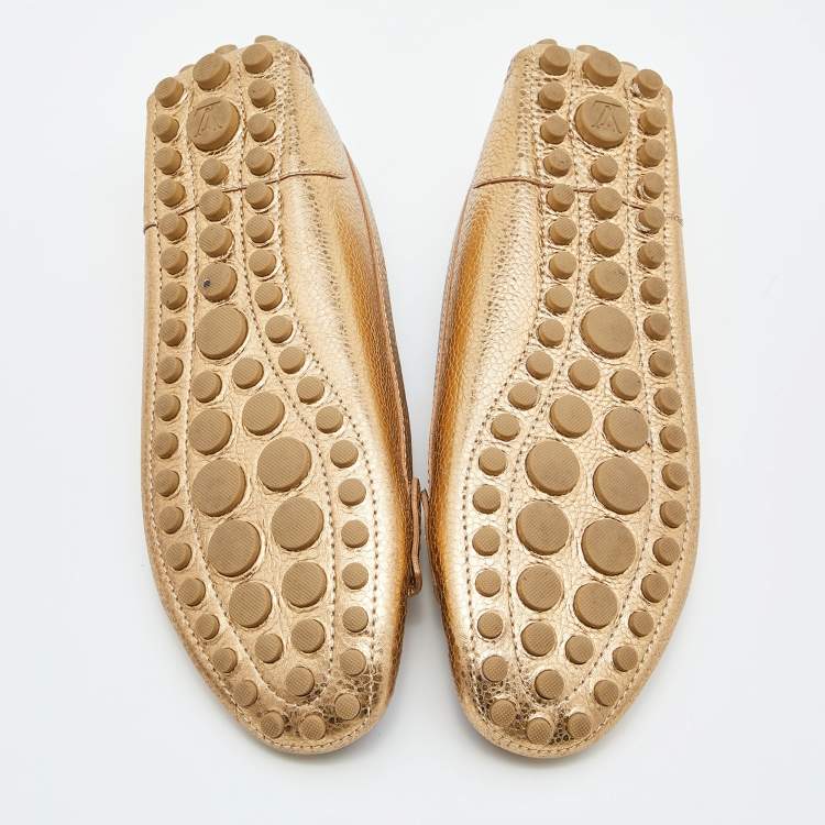 Pre Owned Louis Vuitton Gold Leather Close Up Loafers Size 39