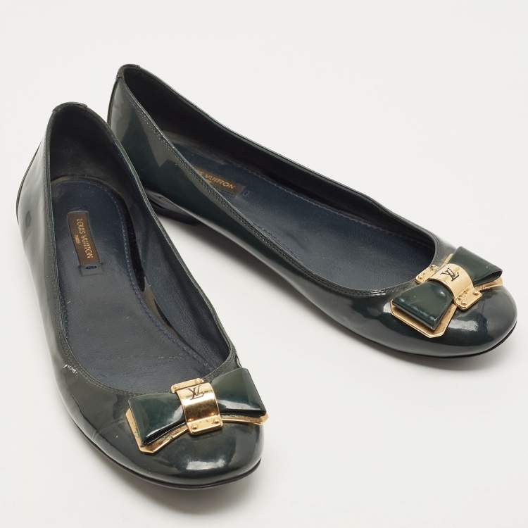 Pre Owned Louis Vuitton Dark Green Patent Leather Ballet Flats Size 38.5