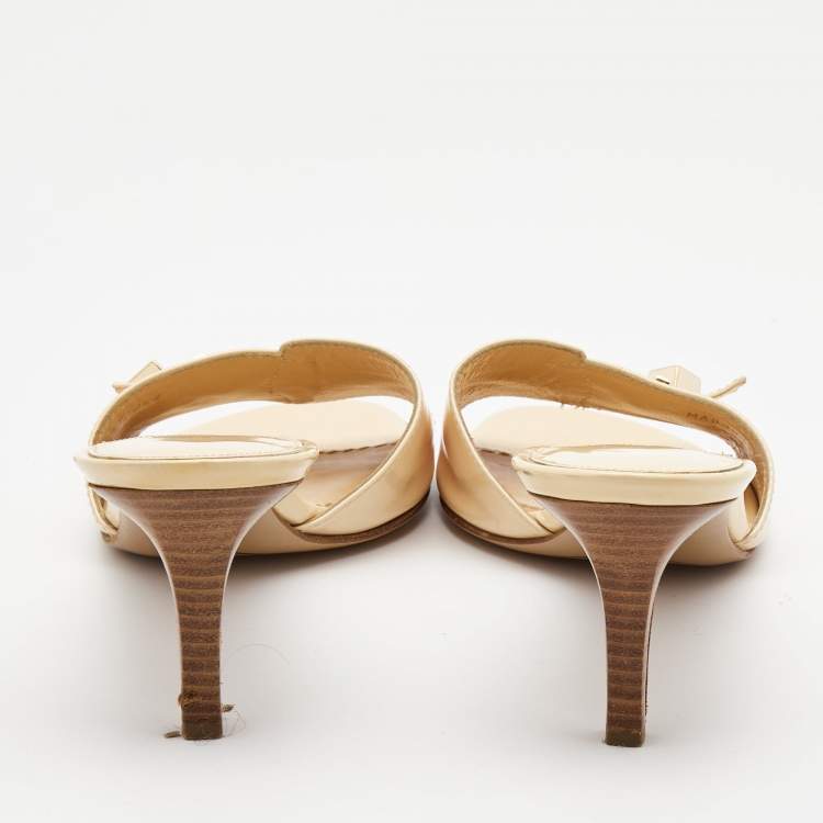Pre Owned Louis Vuitton Beige Patent Leather LV Dice Slide Sandals Size 41