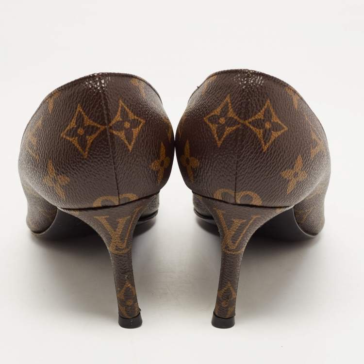 Pre Owned Louis Vuitton Black/Brown Monogram Canvas and Patent Leather Fetish Pumps Size 40