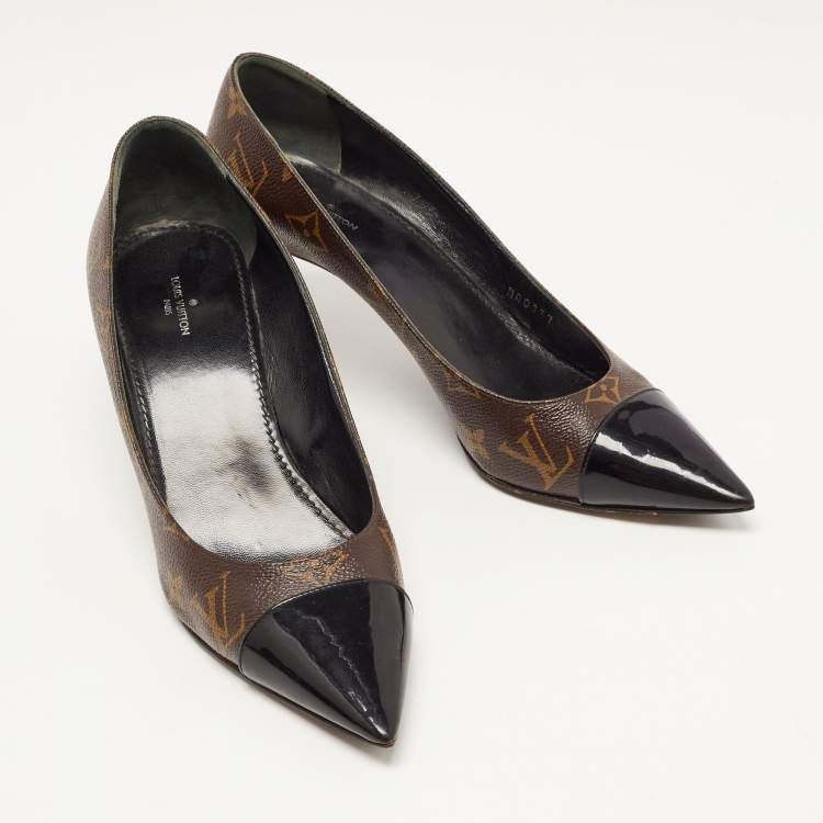 Pre Owned Louis Vuitton Black/Brown Monogram Canvas and Patent Leather Fetish Pumps Size 40