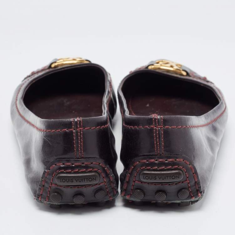 مملوكة مسبقًا Louis Vuitton Burgundy Patent Oxford Loafers Size 37