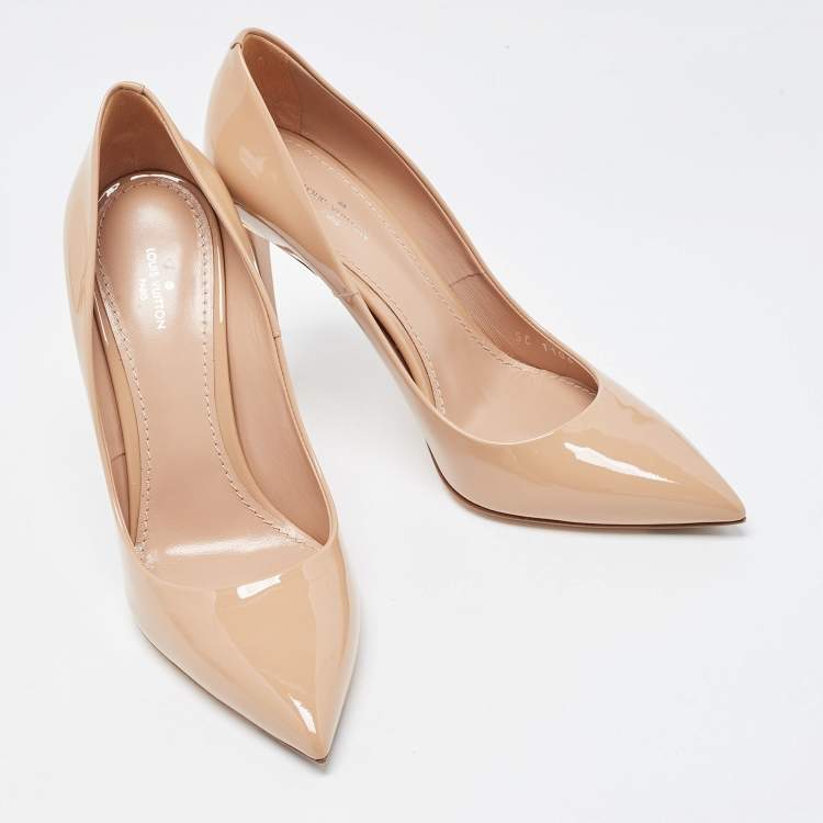 Pre Owned Louis Vuitton Beige Patent Leather Eyeline Pointed Toe Pumps Size 38.5
