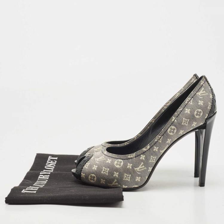 Pre Owned Louis Vuitton navy Blue/White Monogram Idylle Canvas Romance Peep Toe Pumps Size 36.5
