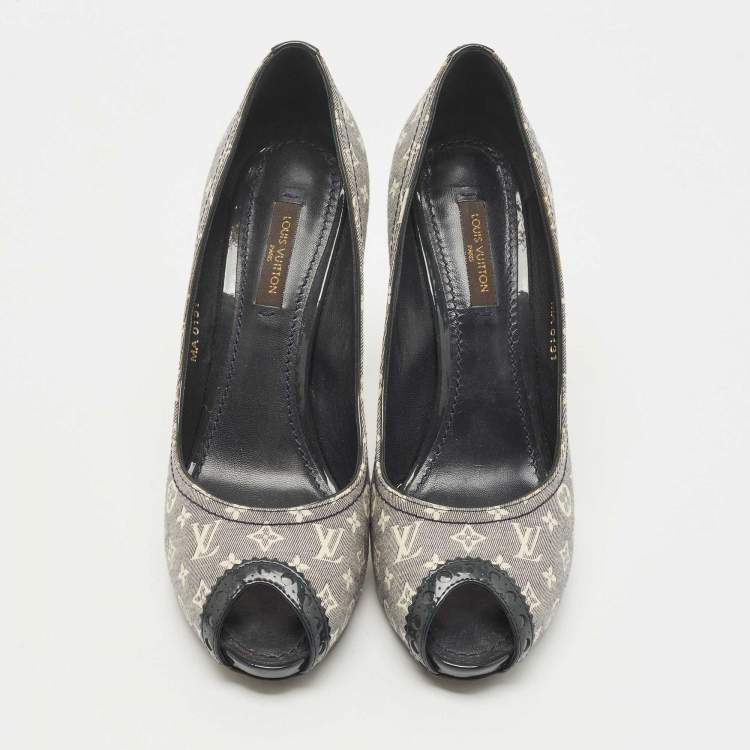 Pre Owned Louis Vuitton navy Blue/White Monogram Idylle Canvas Romance Peep Toe Pumps Size 36.5