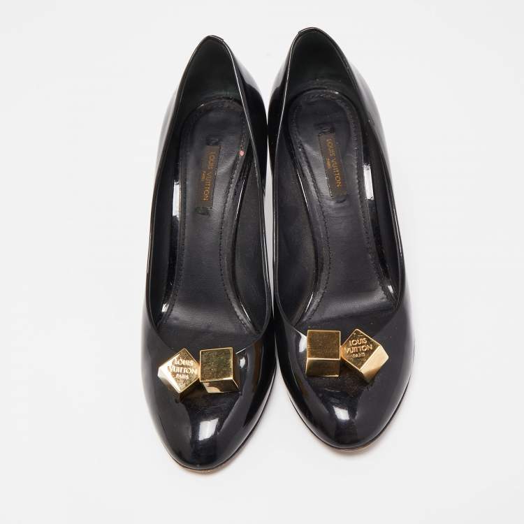 Pre Owned Louis Vuitton Black Patent Dice Pumps Size 39