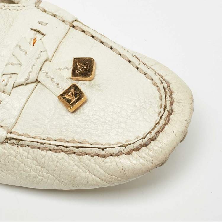 Pre Owned Louis Vuitton White Leather Scrunch Loafers Size 41