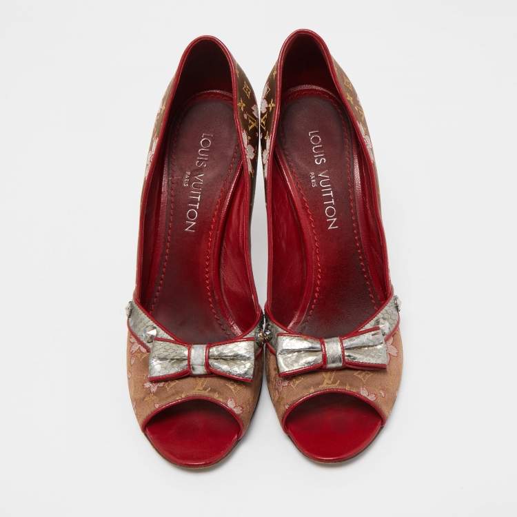 Pre Owned Louis Vuitton Brown/Red Monogram Satin and Leather Bow Peep Toe Pumps Size 39