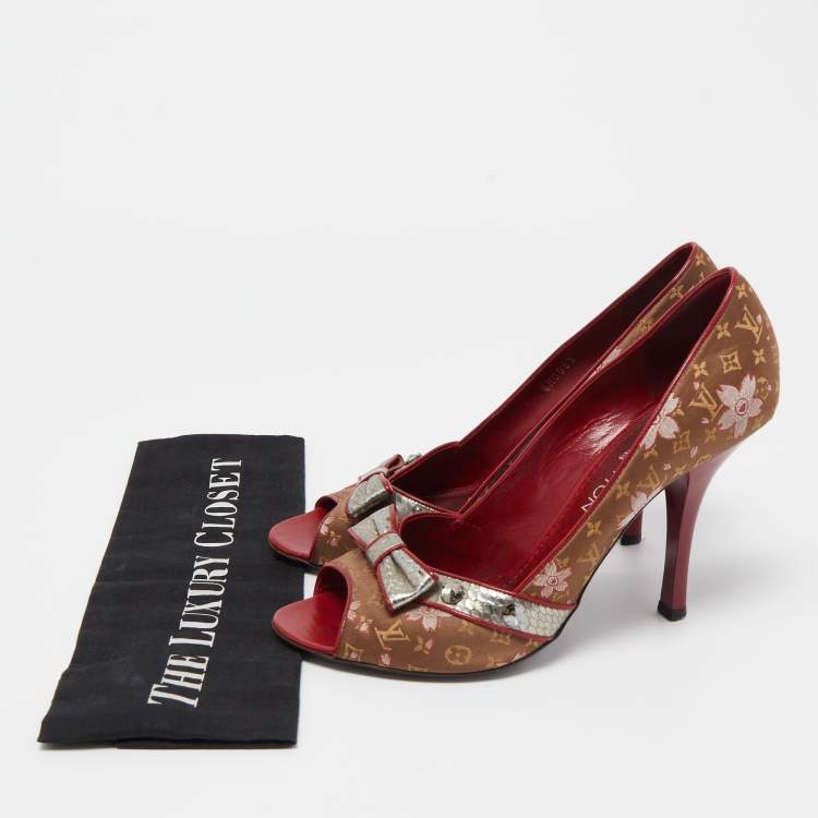 Pre Owned Louis Vuitton Brown/Red Monogram Satin and Leather Bow Peep Toe Pumps Size 39