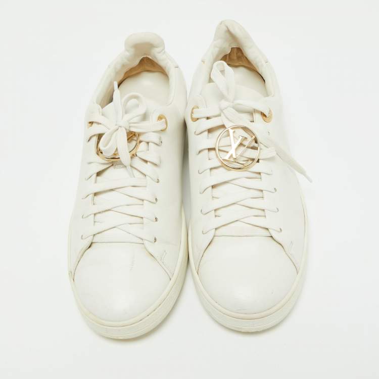 مملوكة مسبقًا Louis Vuitton White Leather Frontrow Sneakers Size 39